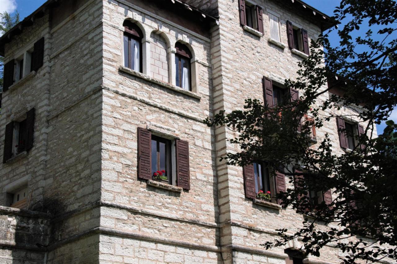 Giulio Mountain B&B Ala Exterior foto
